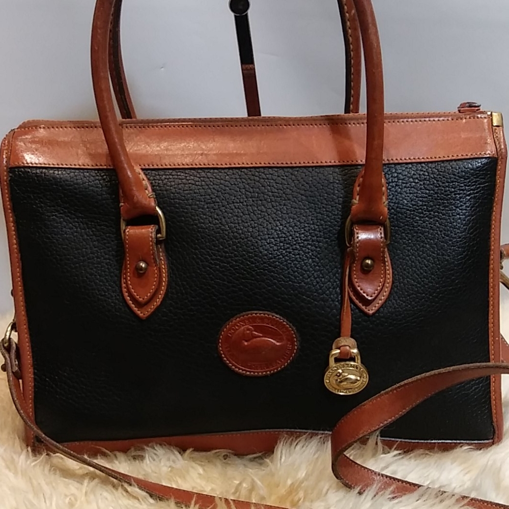 DOONEY & BOURKE VINTAGE CROSSBODY PURSE ONLY - Picture 12 of 17